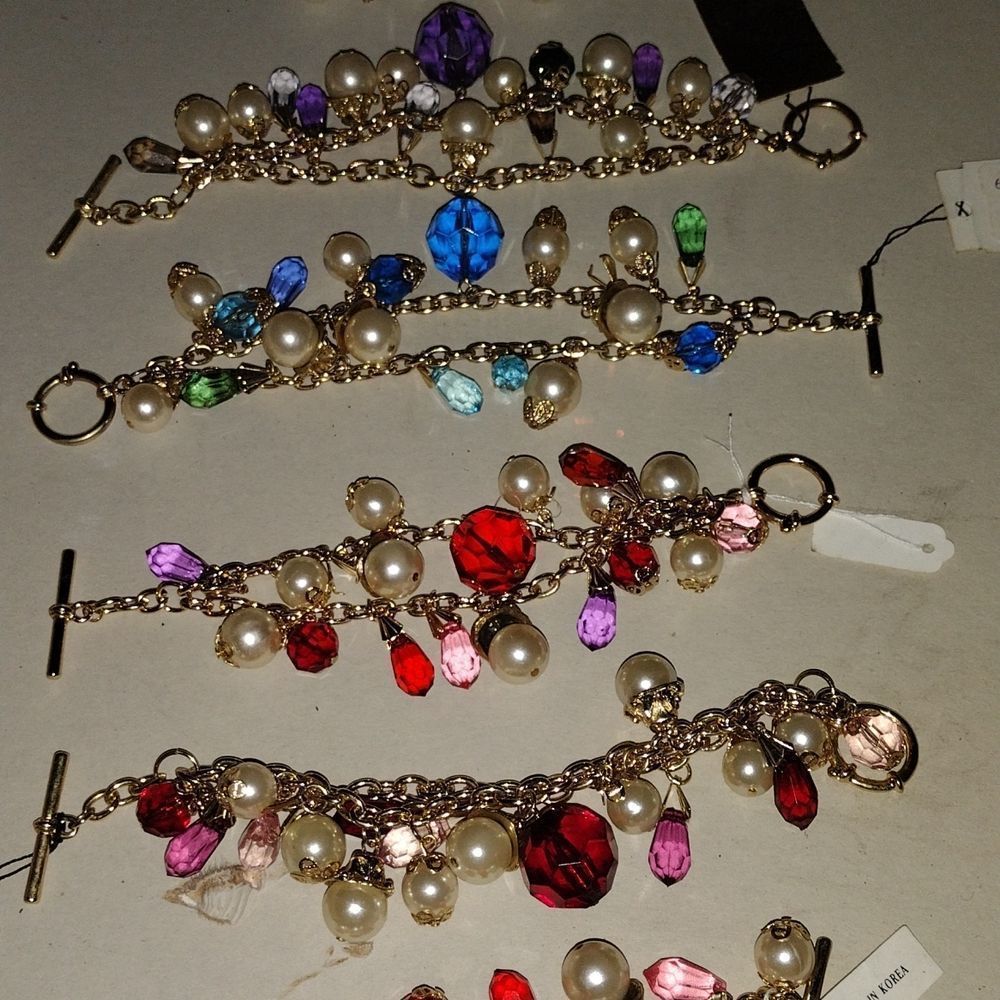 Bracelets - Picture 2 of 4